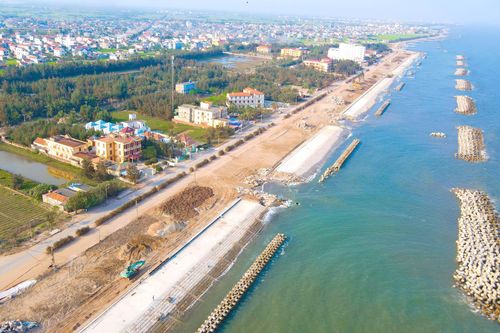 Cận cảnh hai bãi biển đang 'lột xác' thành thiên đường du lịch tại Ninh Bình