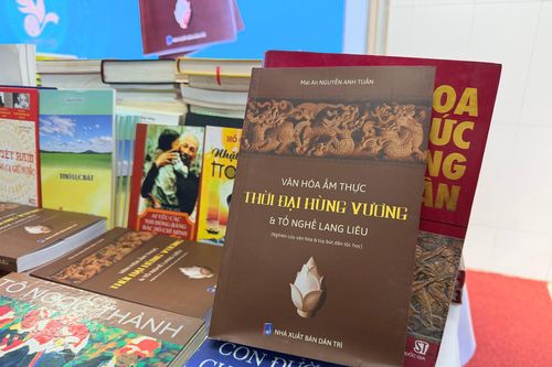 Ra mắt sách về văn hóa ẩm thực thời đại Hùng Vương và Tổ nghề Lang Liêu