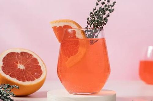 Tác dụng của nước ép bưởi và 5 lưu ý khi dùng