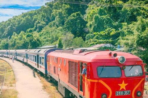 Tổng công ty Đường sắt cần xây dựng phương án tăng vốn để tham gia các dự án lớn
