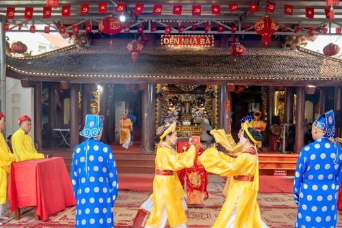Nét đẹp lễ Tế xuân đền Nhà Bà