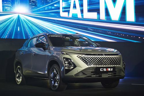 Cận cảnh Omoda C5 HEV, giá từ 599 triệu vừa ra mắt Việt Nam