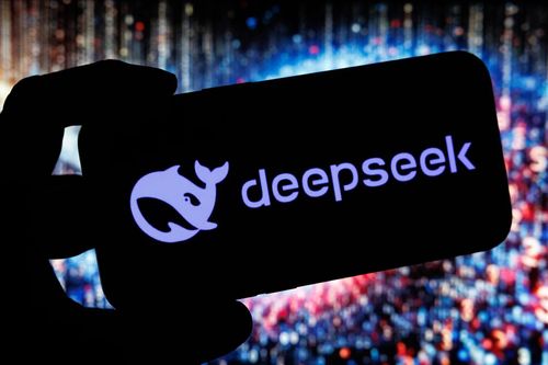 Trăm triệu người dùng khốn khổ vì DeepSeek