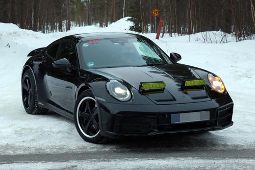 Porsche 911 Dakar phiên bản mới lộ diện