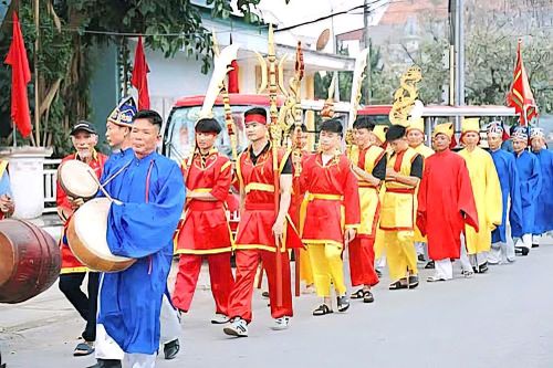 Rước Long Châu cầu mùa, lễ hội cầu ngư Lạch Trường hút khách