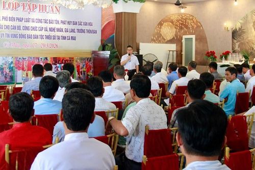 Nâng cao hiệu quả tuyên truyền pháp luật và bảo tồn văn hóa dân tộc