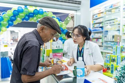 Pharmacity bình ổn giá thuốc: Không để chi phí y tế trở thành 'gánh nặng' của gia đình Việt