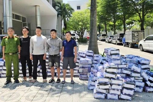 Đà Nẵng triệt phá 2 vụ buôn bán 'khí cười', thu giữ hơn 800 bình N₂O
