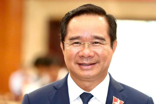 Đồng chí Nguyễn Văn Được tiếp tục được bầu giữ chức Chủ tịch Ủy ban nhân dân Thành phố Hồ Chí Minh