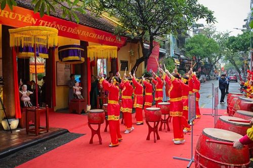 Khai hội Đền Bạch Mã năm Bính Ngọ 2026