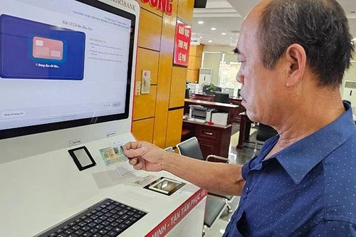 Thanh Hóa: Thí điểm Kiosk thông minh và hệ thống xác thực số