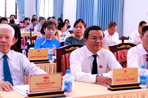 Nguyên Chủ tịch nước Nguyễn Minh Triết dự kỳ họp thứ I HĐND phường Phú An nhiệm kỳ 2026-2031