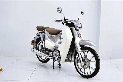 Honda Super Cub 2026 về Việt Nam giá 150 triệu, 'ăn xăng' 1,5l/100km