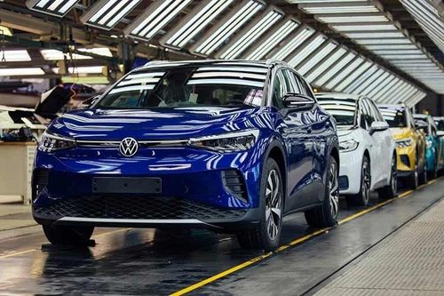 Gần 100.000 xe điện Volkswagen bị triệu hồi toàn cầu vì lỗi pin