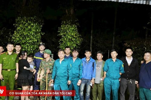 Xuyên đêm tìm kiếm bé trai 4 tuổi đi lạc ở Huế