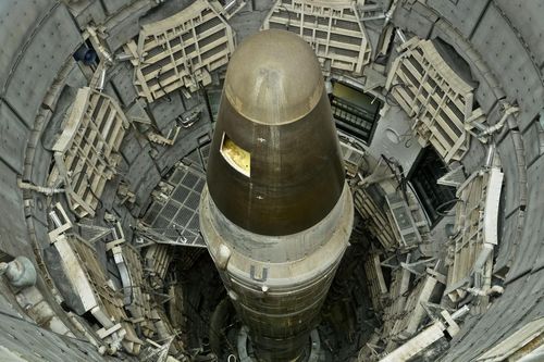 Tên lửa Titan II tốc độ Mach 25, tầm bắn 15.000km, đầu đạn 9 megaton, ICBM mạnh nhất Mỹ