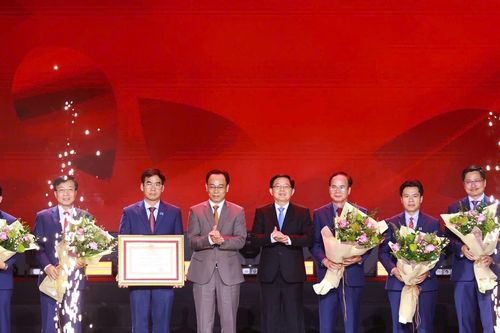 4 giáo sư, phó giáo sư nhận Giải Tinh hoa pháp lý