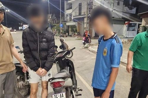 Xử lý 20 trường hợp thanh thiếu niên lạng lách, đánh võng trên đường ven biển