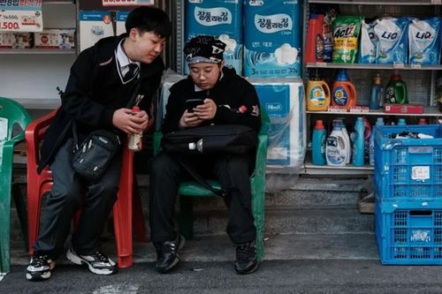 Hàn Quốc đẩy mạnh các biện pháp 'cai nghiện số'