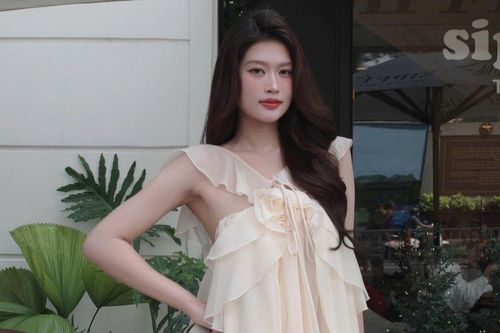 Đoàn Thiên Ân lên tiếng về nghi vấn hất tay fan khi đi cinetour