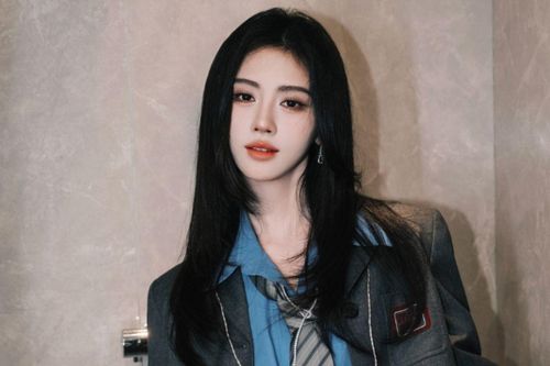Ngỡ ngàng với số tiền hơn 1000 tỷ đồng liên quan đến Cúc Tịnh Y