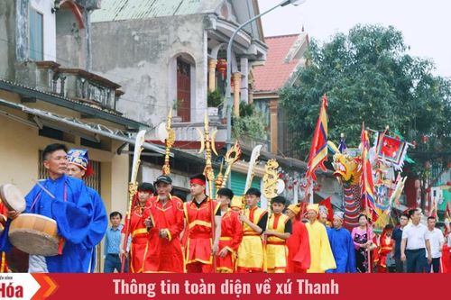 Độc đáo nghi thức rước thuyền Long Châu tại Lễ hội cầu an - cầu ngư, xã Hoằng Tiến
