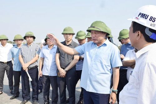 Nghệ An: Gỡ 'nút thắt' hạ tầng kìm tiến độ Quốc lộ 46 trước 15/4