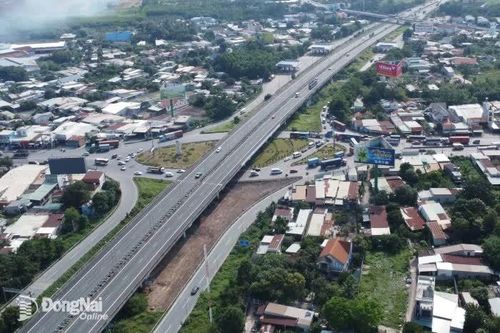 Tập trung phát triển kết cấu hạ tầng giao thông