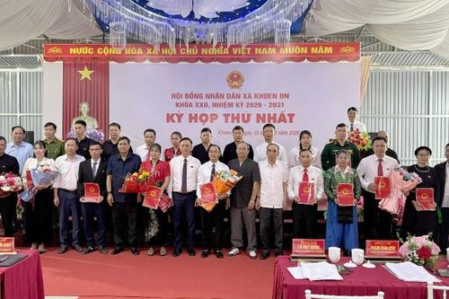 Kỳ họp thứ nhất, HĐND xã Khoen On khóa XXII