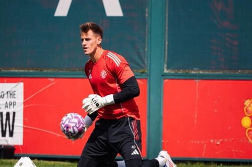 Man Utd và bài toán Radek Vitek: Đừng để 'ngọc quý' hóa thành Matej Kovar thứ hai