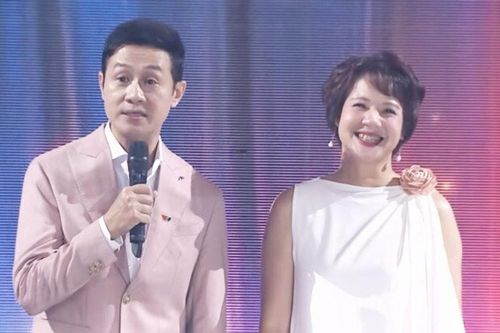 MC Diễm Quỳnh và Anh Tuấn hội ngộ kỷ niệm 30 năm VTV3: Nhìn lại hành trình ba thập kỷ