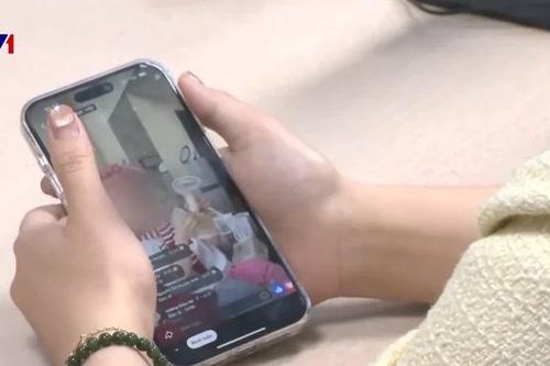 Sập bẫy lừa vì lộ số điện thoại, thông tin cá nhân trên livestream