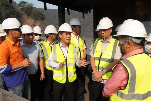Đồng chí Bí thư Tỉnh ủy Quảng Trị thăm và làm việc với Công ty TNHH Nhiệt điện Xê Kông (Lào)