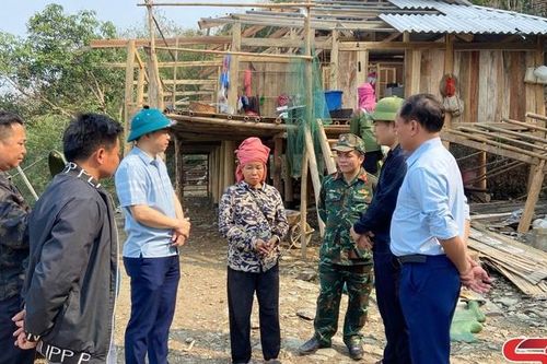 Chiềng Hoa khẩn trương khắc phục hậu quả sau giông lốc