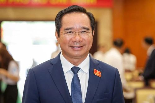 Ông Nguyễn Văn Được tiếp tục làm Chủ tịch UBND TP.HCM