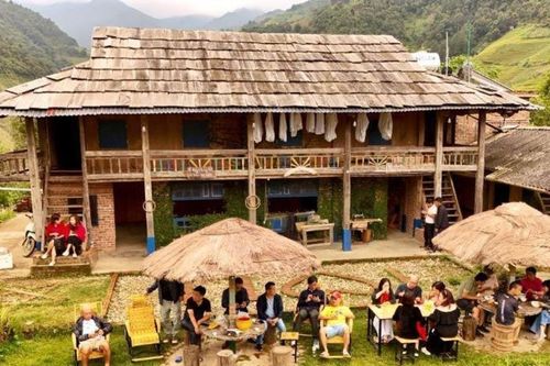 Đồng bào Lào Cai lập nghiệp từ vốn chính sách Từ con gà, căn homestay đến giấc mơ thoát nghèo
