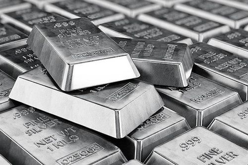 Giá bạc: Áp lực lớn từ nhu cầu công nghiệp và Fed
