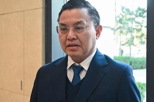 Khởi tố Cựu Cục trưởng Cục Môi trường Hoàng Văn Thức về tội nhận hối lộ