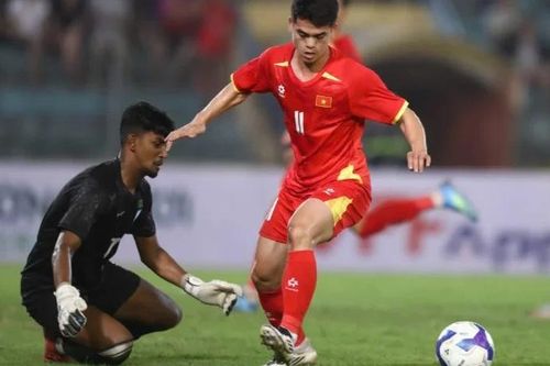 Văn Khang vắng mặt trong buổi tập của đội tuyển Việt Nam