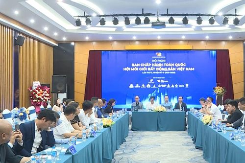 Xây dựng bộ tiêu chuẩn hành nghề môi giới bất động sản
