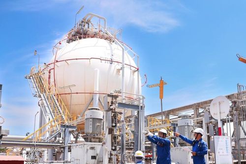 VCBS dự báo lợi nhuận nhóm dầu khí, phân bón tăng bằng lần, BSR có thể lãi đột biến 854%