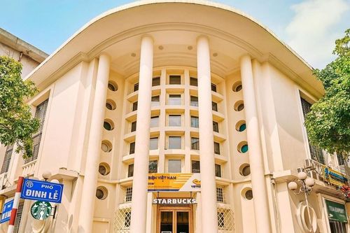 Từ kho bãi đến 'đất vàng' thương mại: Ngành bưu điện hái ra tiền nhờ đa dạng hóa nguồn thu