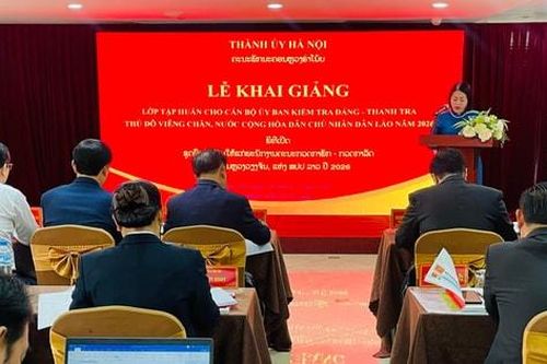 Khai giảng lớp tập huấn nghiệp vụ kiểm tra, giám sát cho cán bộ Thủ đô Viêng Chăn