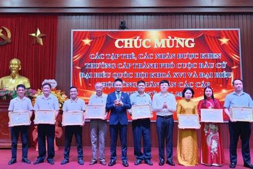 Xã Phú Xuyên: Vinh danh các tập thể, cá nhân xuất sắc trong công tác bầu cử