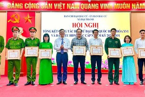 Xã Đại Thanh khen thưởng nhiều tập thể, cá nhân về công tác bầu cử