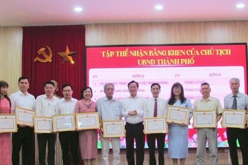 Đảng bộ, chính quyền, nhân dân phường Hồng Hà có thành tích xuất sắc trong công tác bầu cử