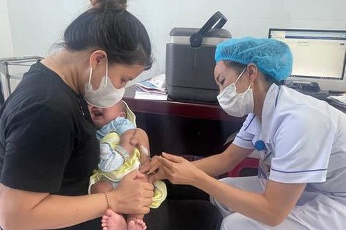 Tiêm chủng gặp tai biến: Vì sao chỉ bồi thường với trường hợp bắt buộc?