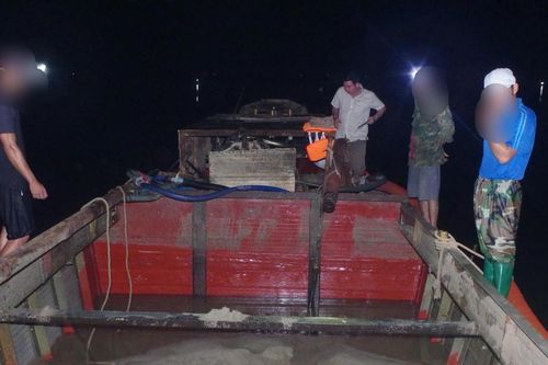 Quảng Trị: Phát hiện vụ khai thác 'cát lậu' trên sông Thạch Hãn