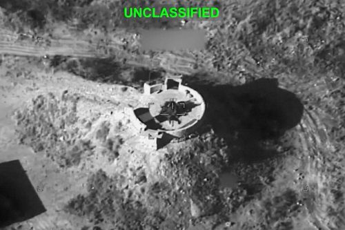 Mỹ tung video không kích Iran, USS Tripoli áp sát chiến trường