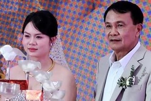 Cô dâu 26 tuổi tái hôn với chồng 55 tuổi ở Hải Phòng